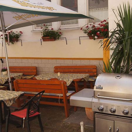 Hotel-Restaurant Ehses Zeltingen-Rachtig Exterior photo