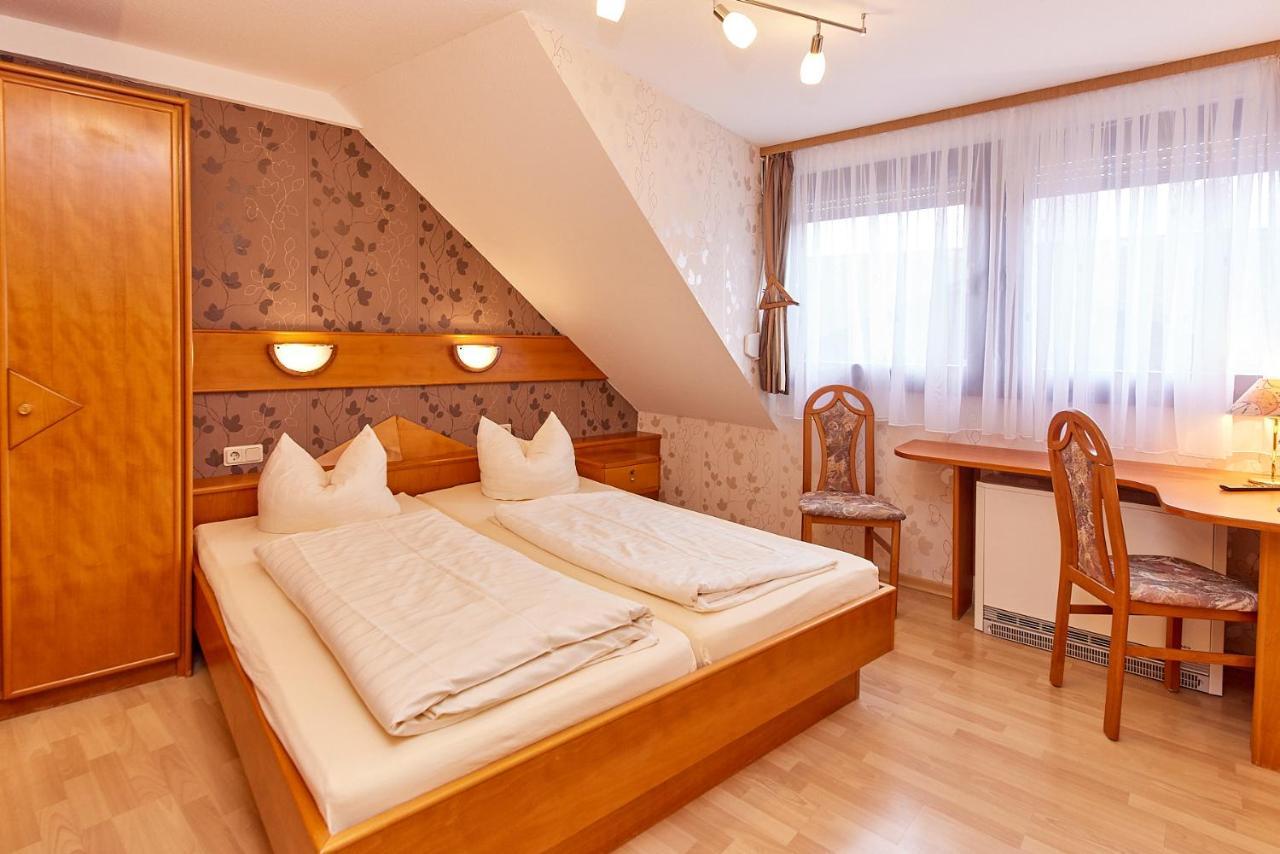 Hotel-Restaurant Ehses Zeltingen-Rachtig Exterior photo